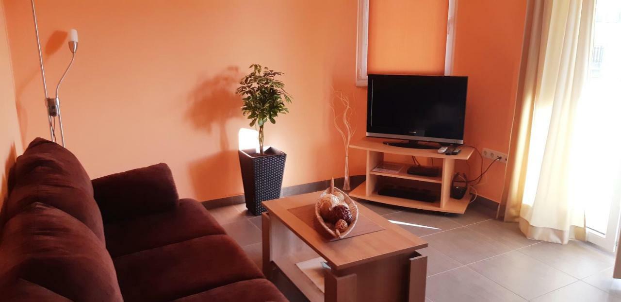 Apartmani Lili Sukošan Exterior foto